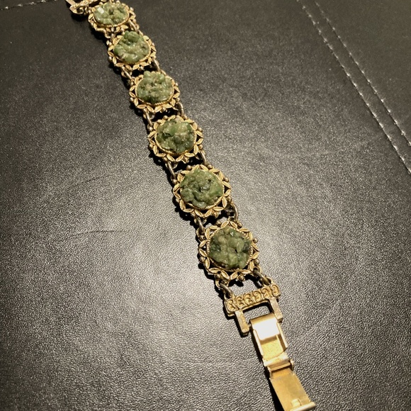 Beautiful Vintage style bracelet - Picture 1 of 3